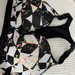 Victoria Sport Bra